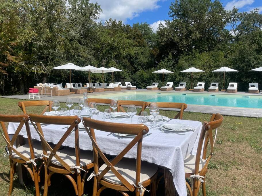 Villa La Cheneraie De Tomelou - Belle Propriete Avec Piscine Chauffee Et Gardien Grignols  Exterior foto