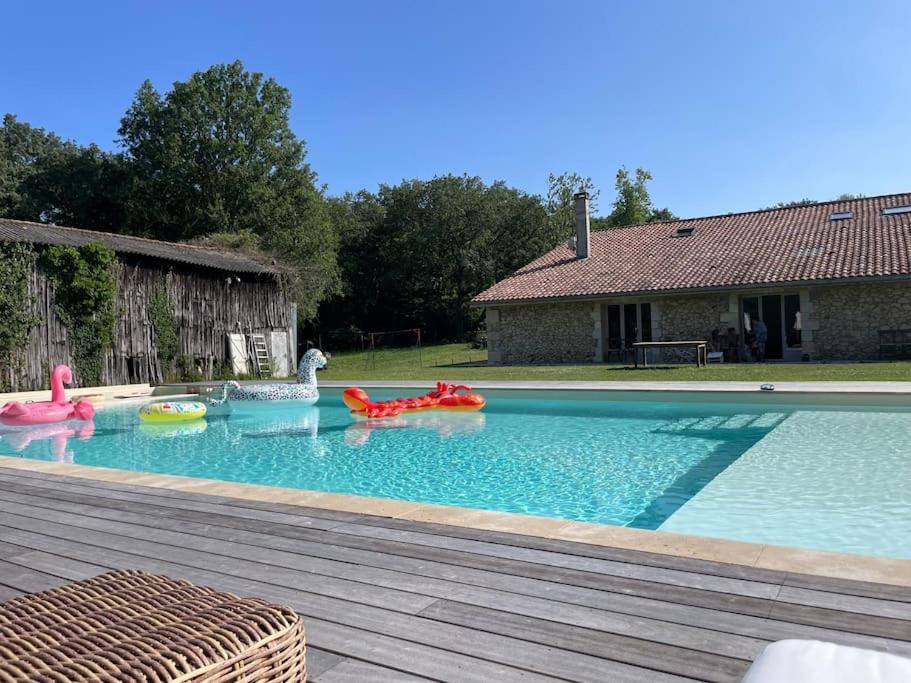 Villa La Cheneraie De Tomelou - Belle Propriete Avec Piscine Chauffee Et Gardien Grignols  Exterior foto